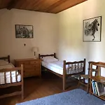Дом отдыха La Vieille Cure, Spa, Wifi A 20 Min Des Plages La Jonchere