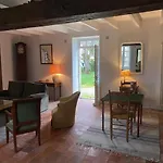 Ferienhaus La Vieille Cure, Spa, Wifi A 20 Min Des Plages La Jonchere