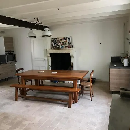 La Vieille Cure, Spa, Wifi A 20 Min Des Plages 度假居 *