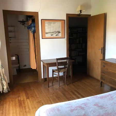 Holiday home La Vieille Cure, Spa, Wifi A 20 Min Des Plages La Jonchere