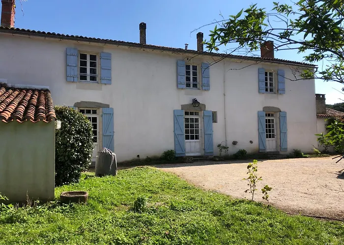 Ferienhaus La Vieille Cure, Spa, Wifi A 20 Min Des Plages *
