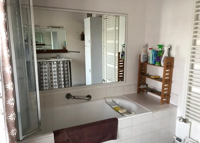 Tatil Evi La Vieille Cure, Spa, Wifi A 20 Min Des Plages