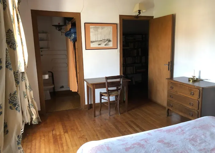 Tatil Evi La Vieille Cure, Spa, Wifi A 20 Min Des Plages La Jonchere