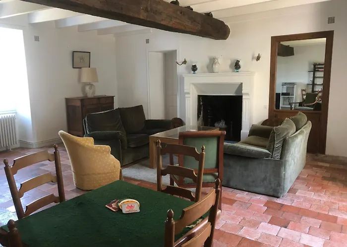 La Vieille Cure, Spa, Wifi A 20 Min Des Plages La Jonchere